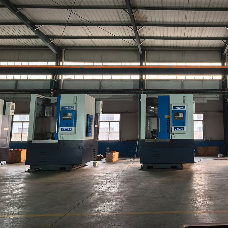 VTC75数控立车     数控加工中心